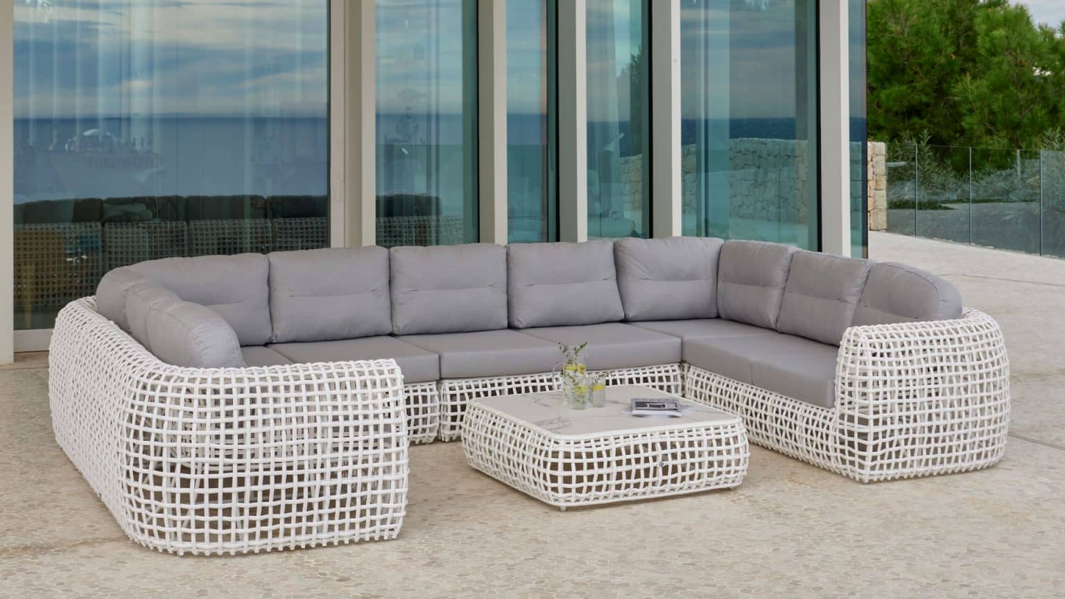 Skyline Design Dynasty Corner