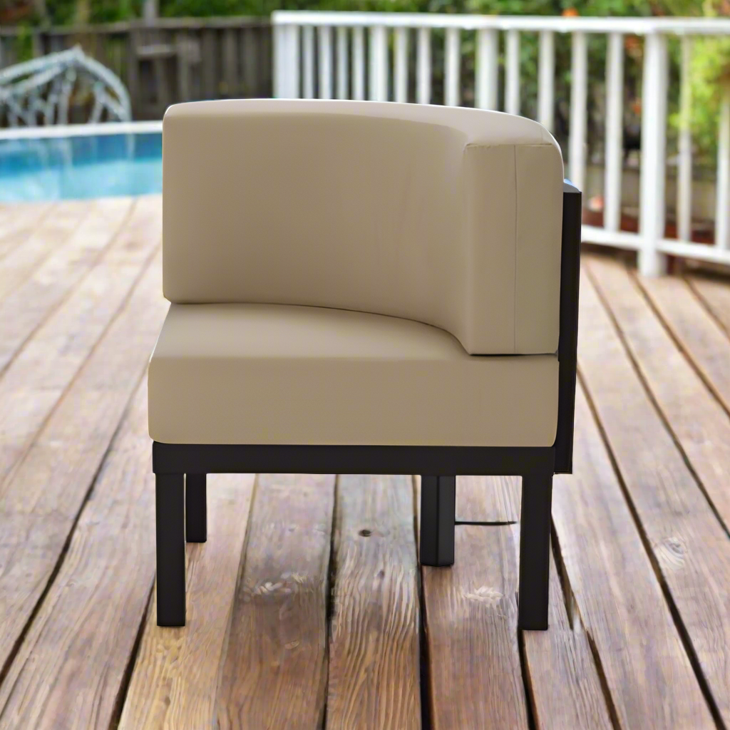 Telescope Casual Larssen Cushion Curved Corner Section