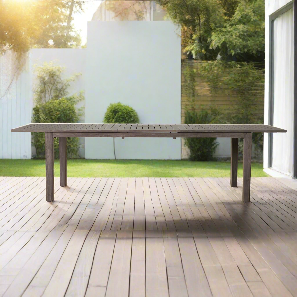 Lloyd Flanders Frontier 86"-110" Butterfly Umbrella Dining Table