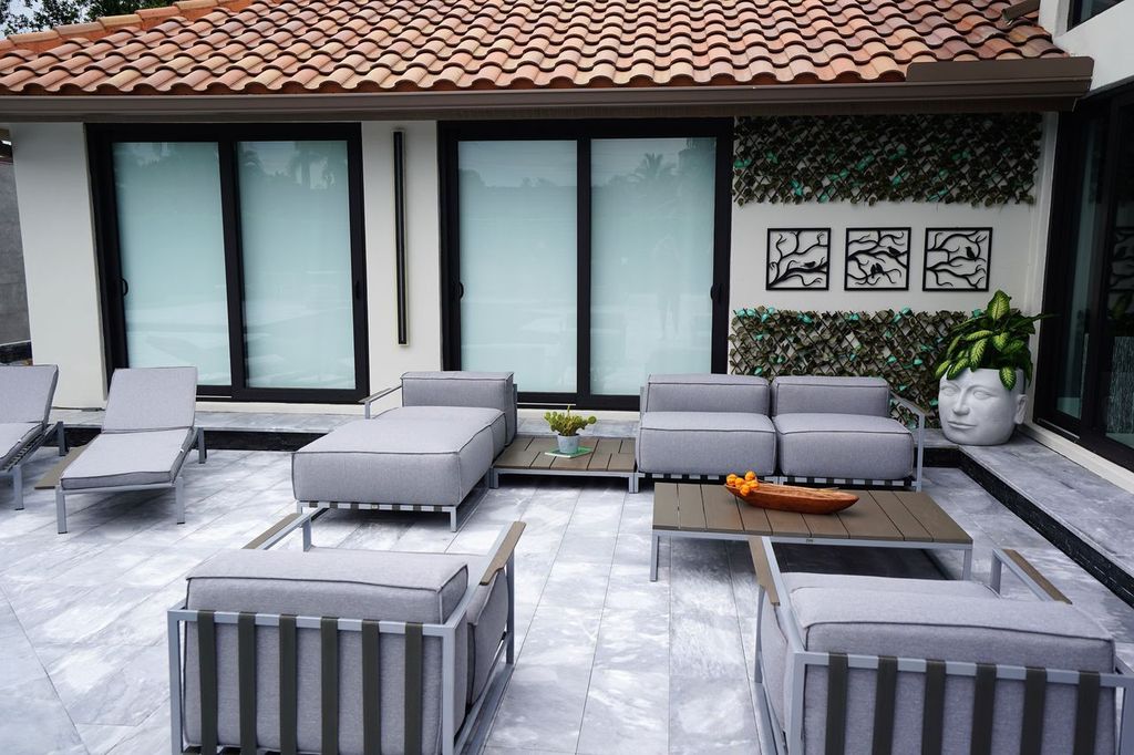 OUTSY Sunrise 8-Piece Extra Deep Seating Outdoor Conversation Set