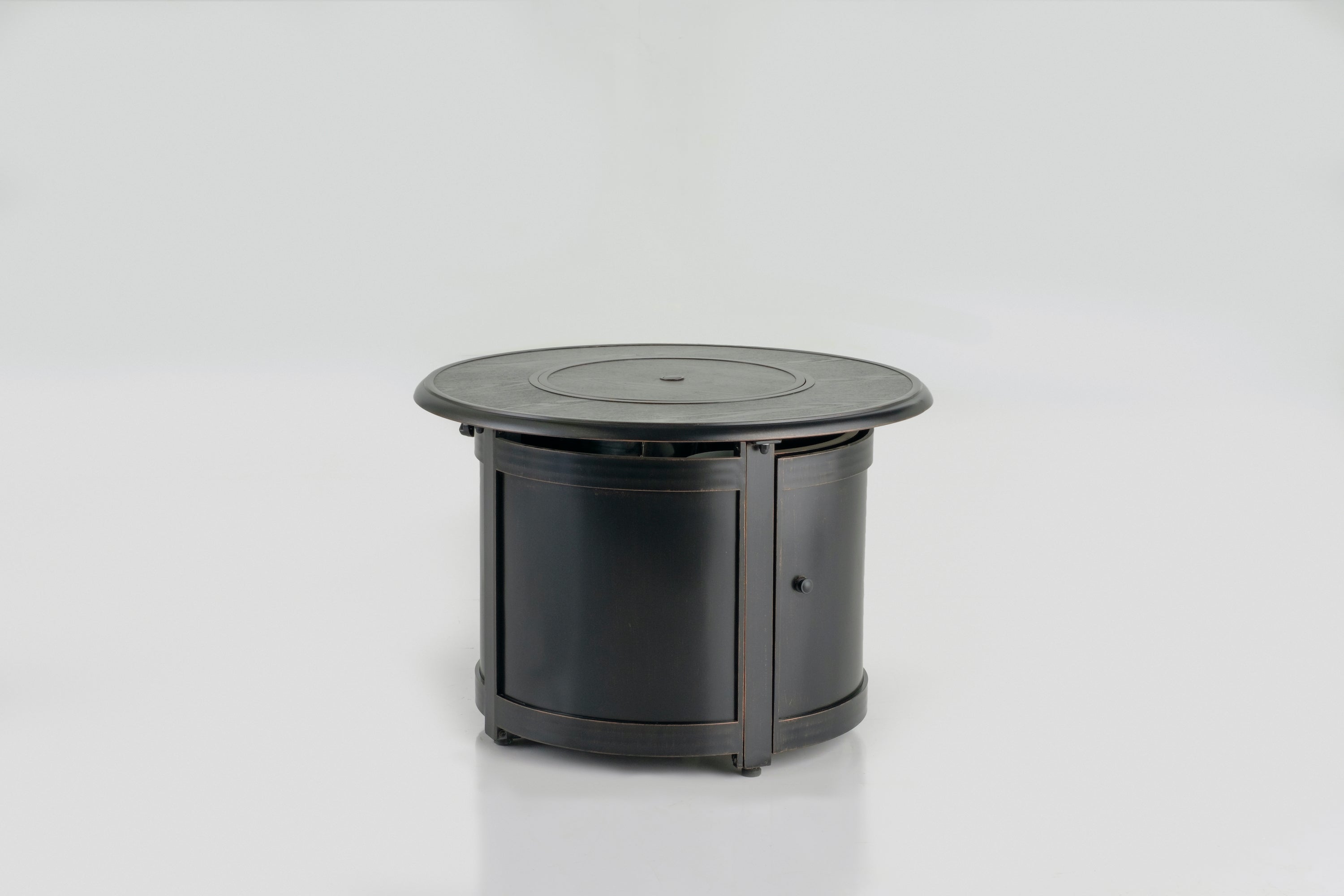 Alfresco Home Manchester 36' Blacksmith Round Fire Pit Table