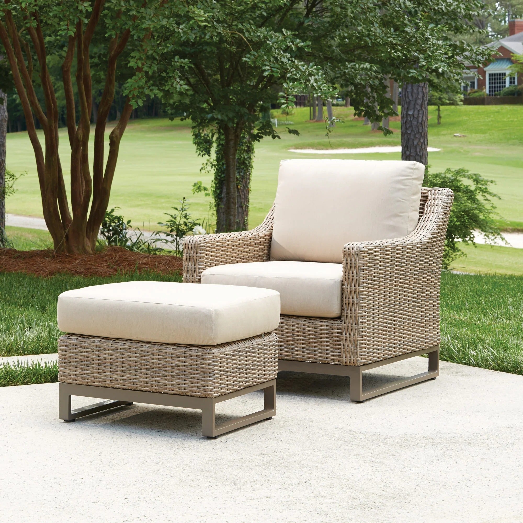 Lloyd Flanders Milan Woven Vinyl Lounge Chair