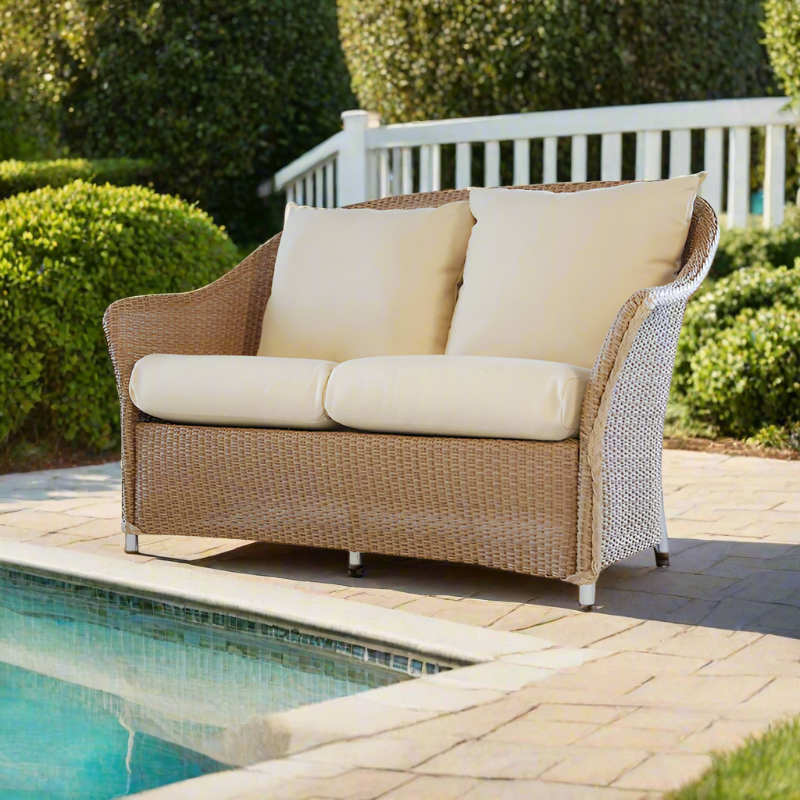Lloyd Flanders Weekend Retreat Wicker Loveseat