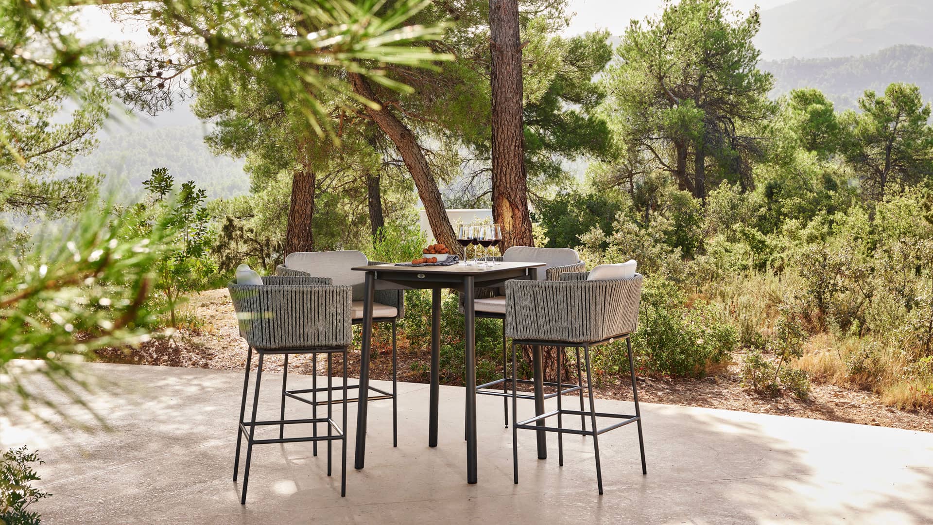 Skyline Design Boston Barstool