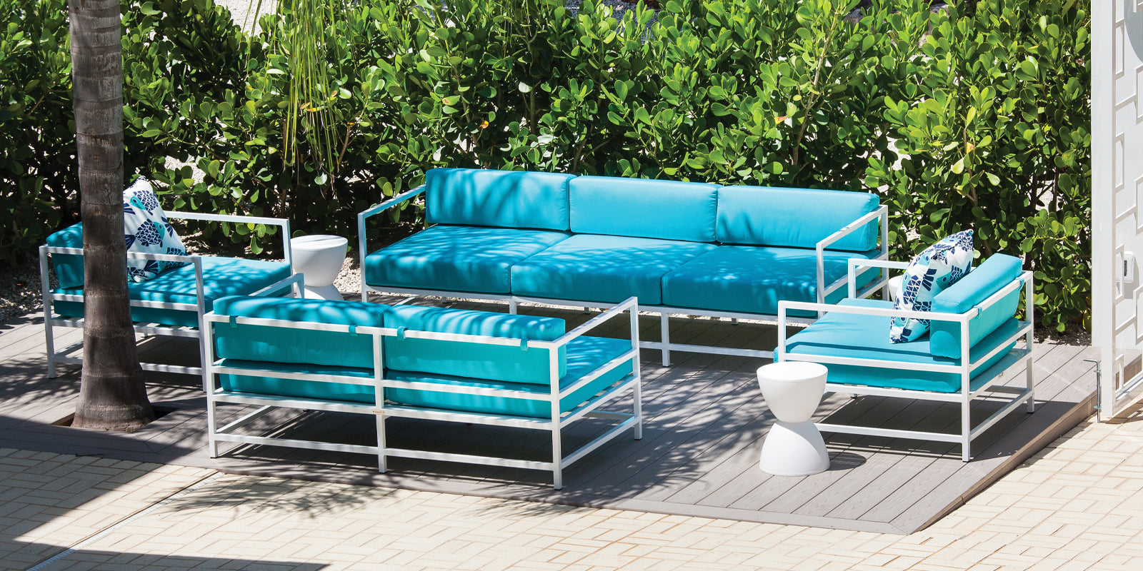 DecoScape Delano Armless Lounge Chair