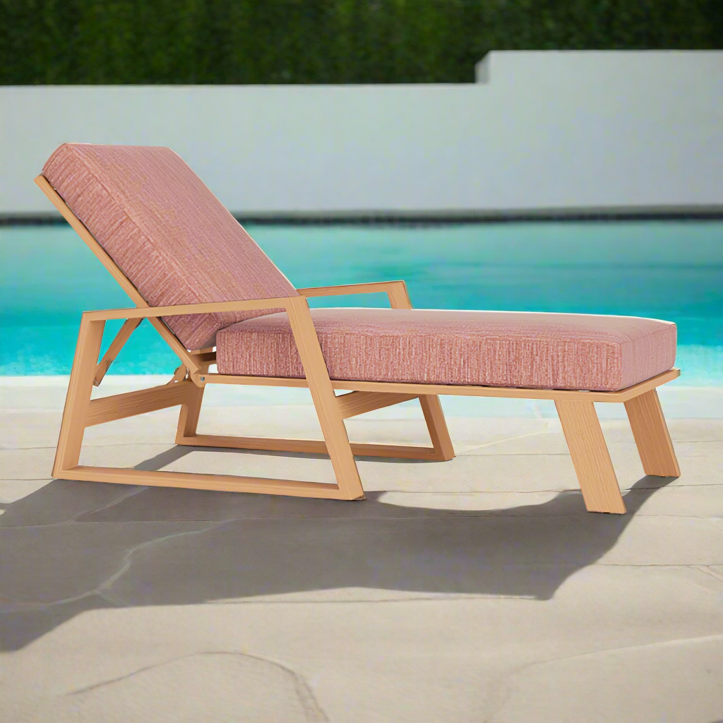 Lloyd Flanders Pursuit Pool Chaise