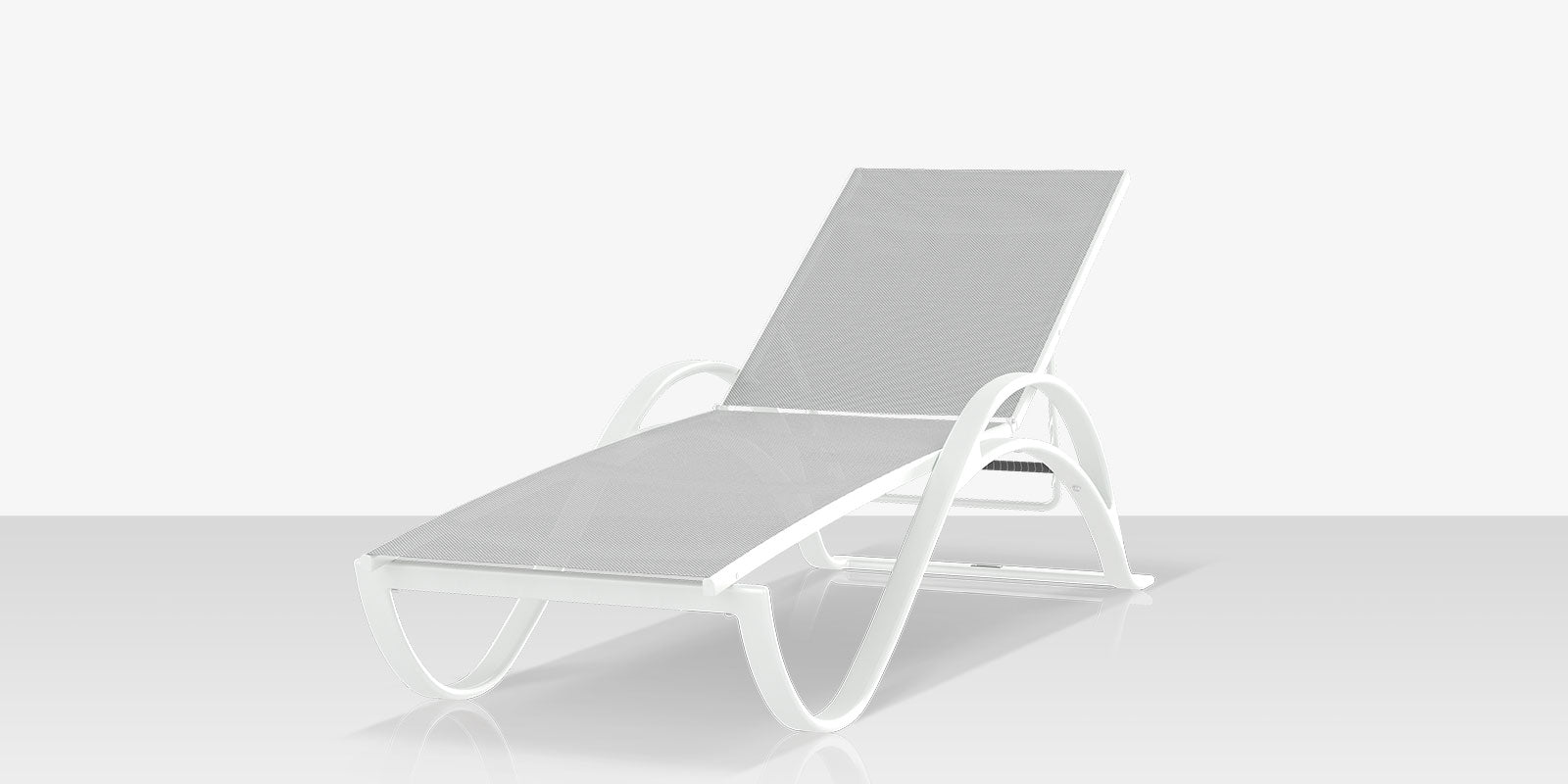 DecoScape Atlantic Sled Chaise With Arms