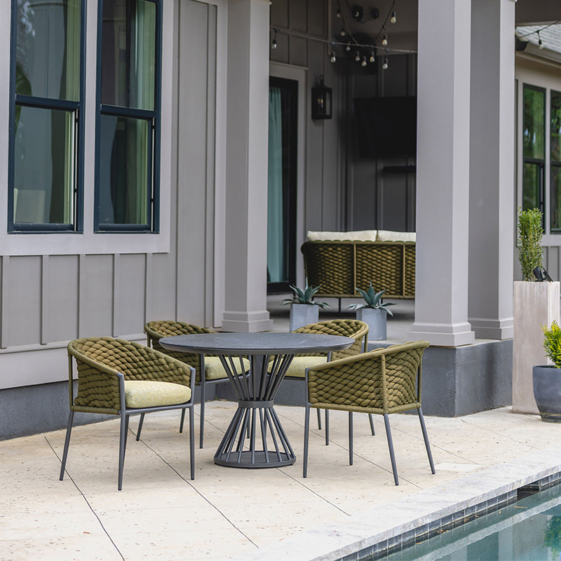 Lloyd Flanders Escape Aluminum Lounge Chair