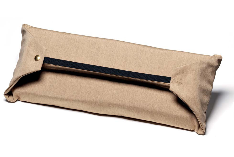 Telescope Casual Attachable Pillow