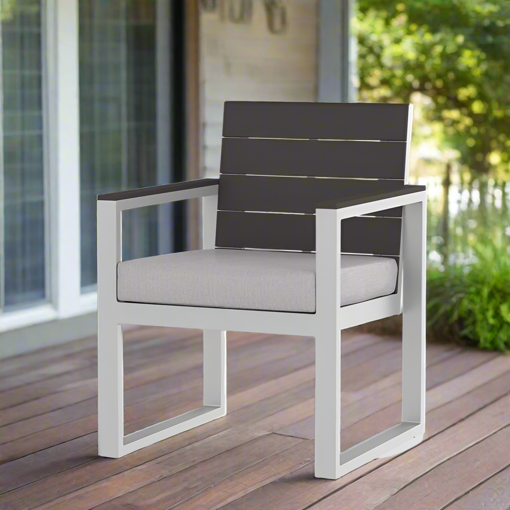 DecoScape Modera Dining Arm Chair