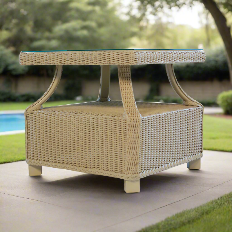 Lloyd Flanders Hamptons 23" Square Wicker End Table