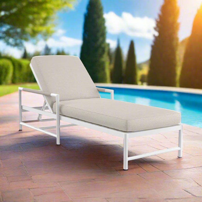 Sunset West Sabbia Chaise