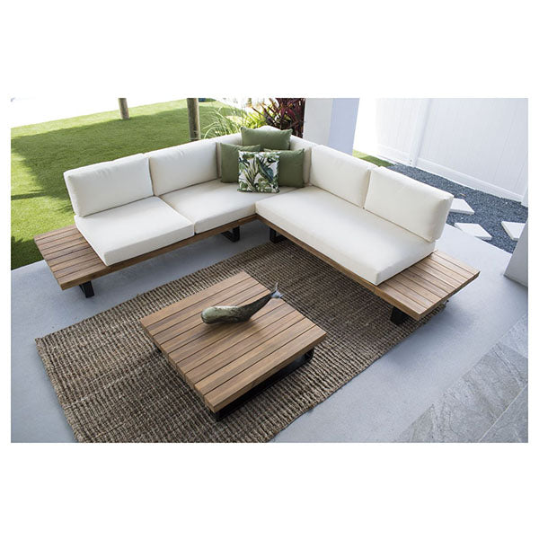 Hospitality Rattan Norman's Cay 3 PC Sectional- top front left side view