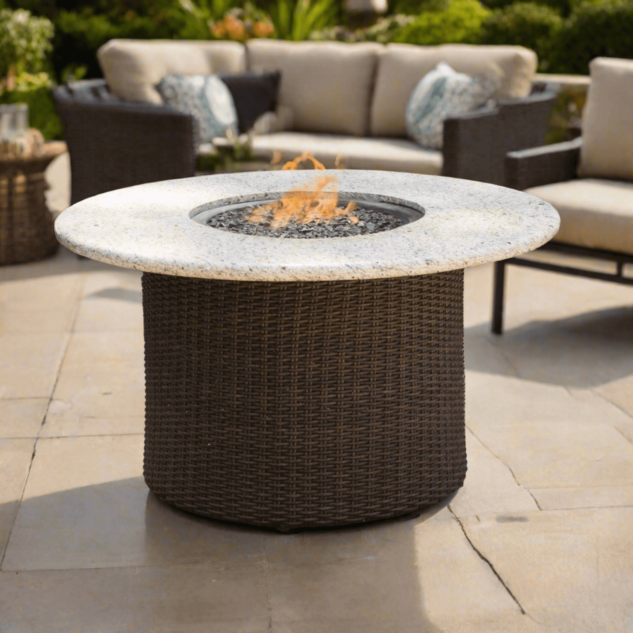 Lloyd Flanders Mesa 48" Round Fire Table