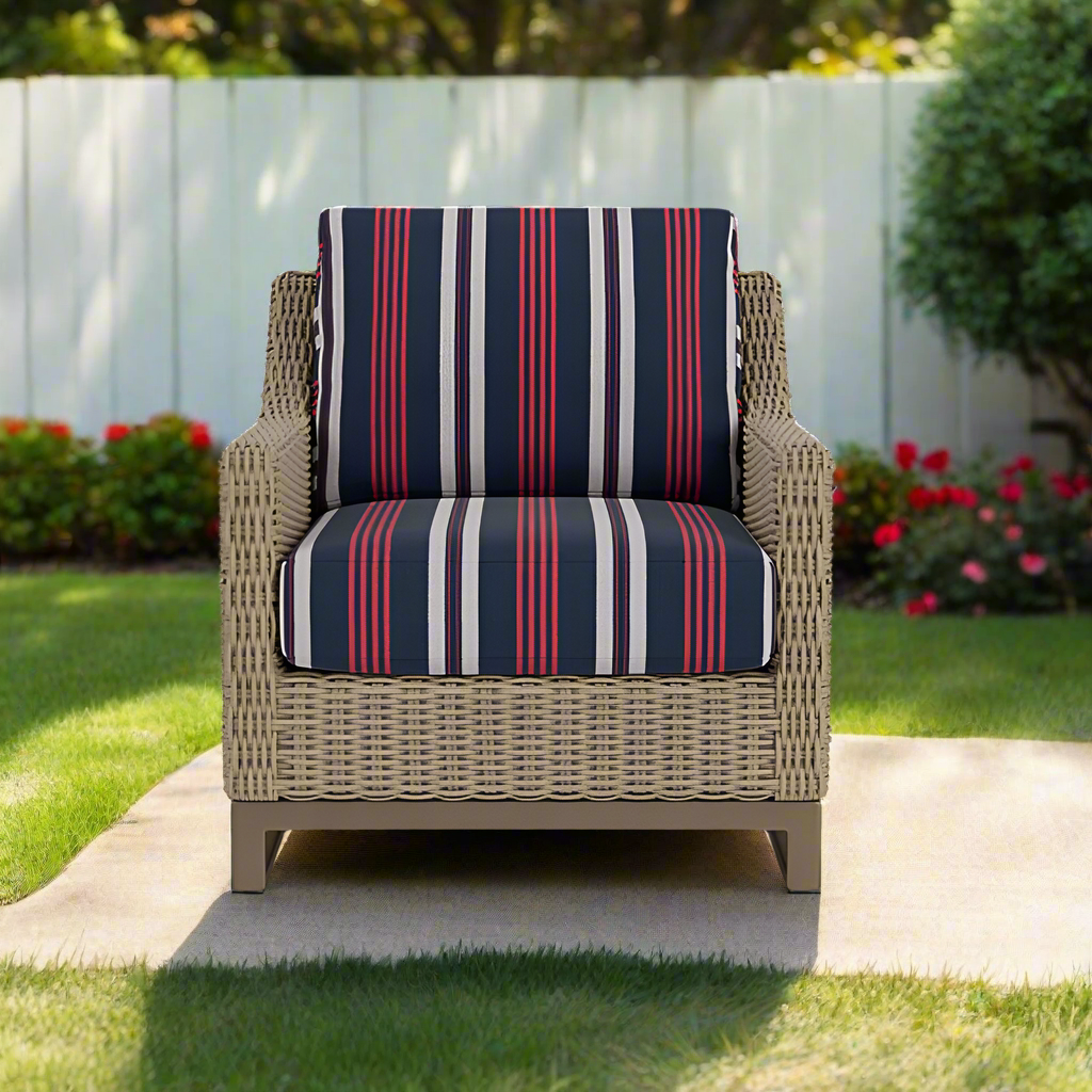 Lloyd Flanders Milan Woven Vinyl Lounge Chair