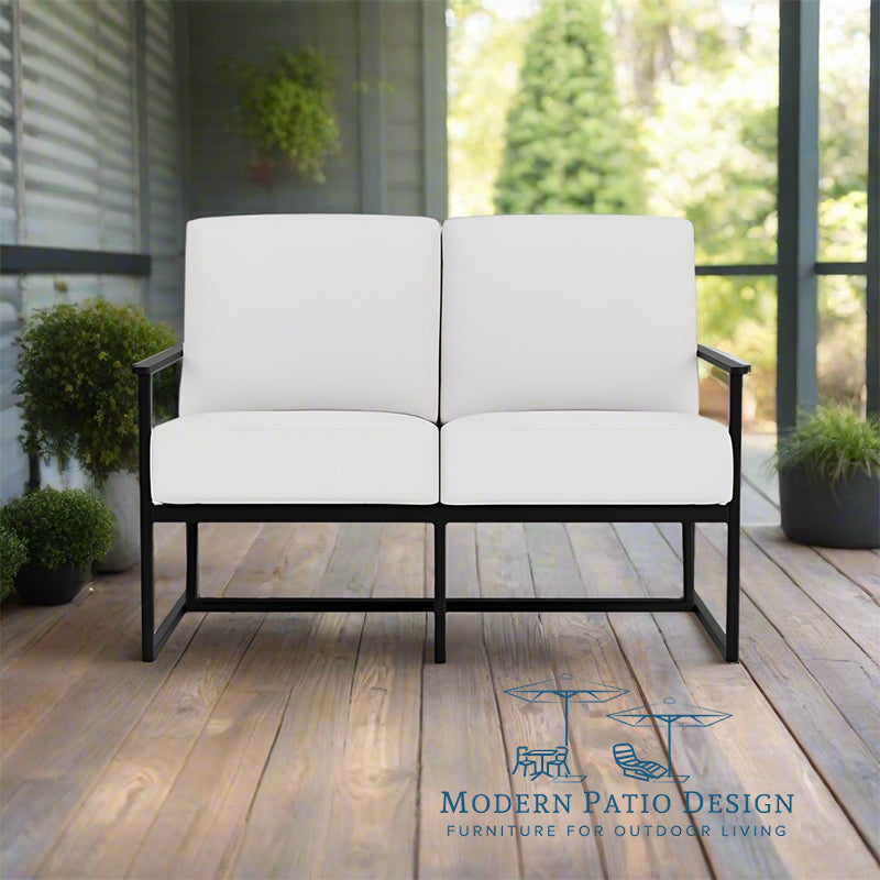 Lloyd Flanders Summit Loveseat