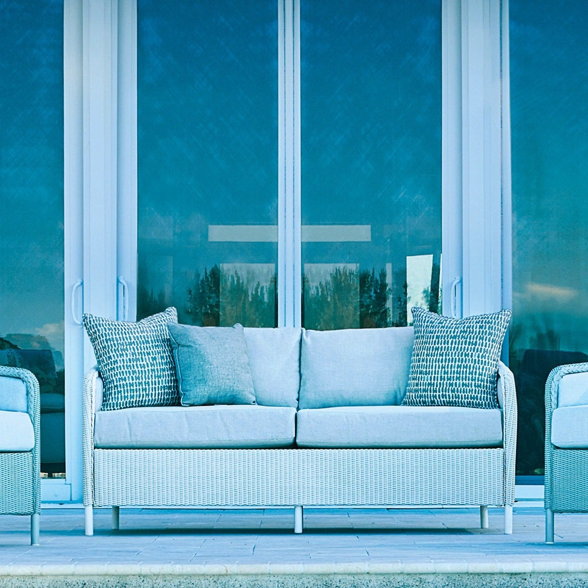 Lloyd Flanders Visions Sofa