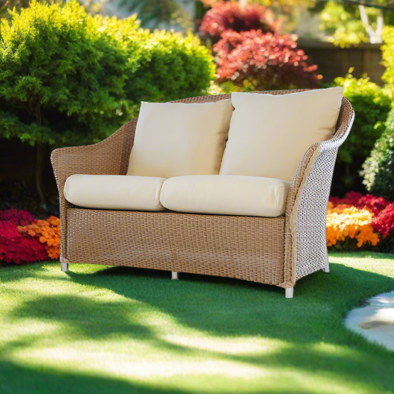 Lloyd Flanders Weekend Retreat Wicker Love Seat