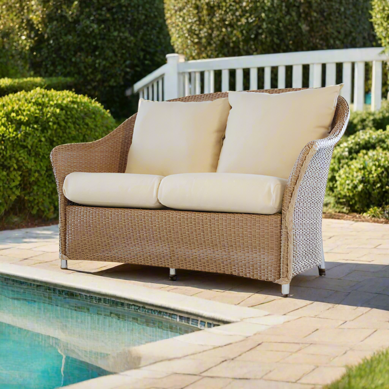 Lloyd Flanders Weekend Retreat Wicker Love Seat