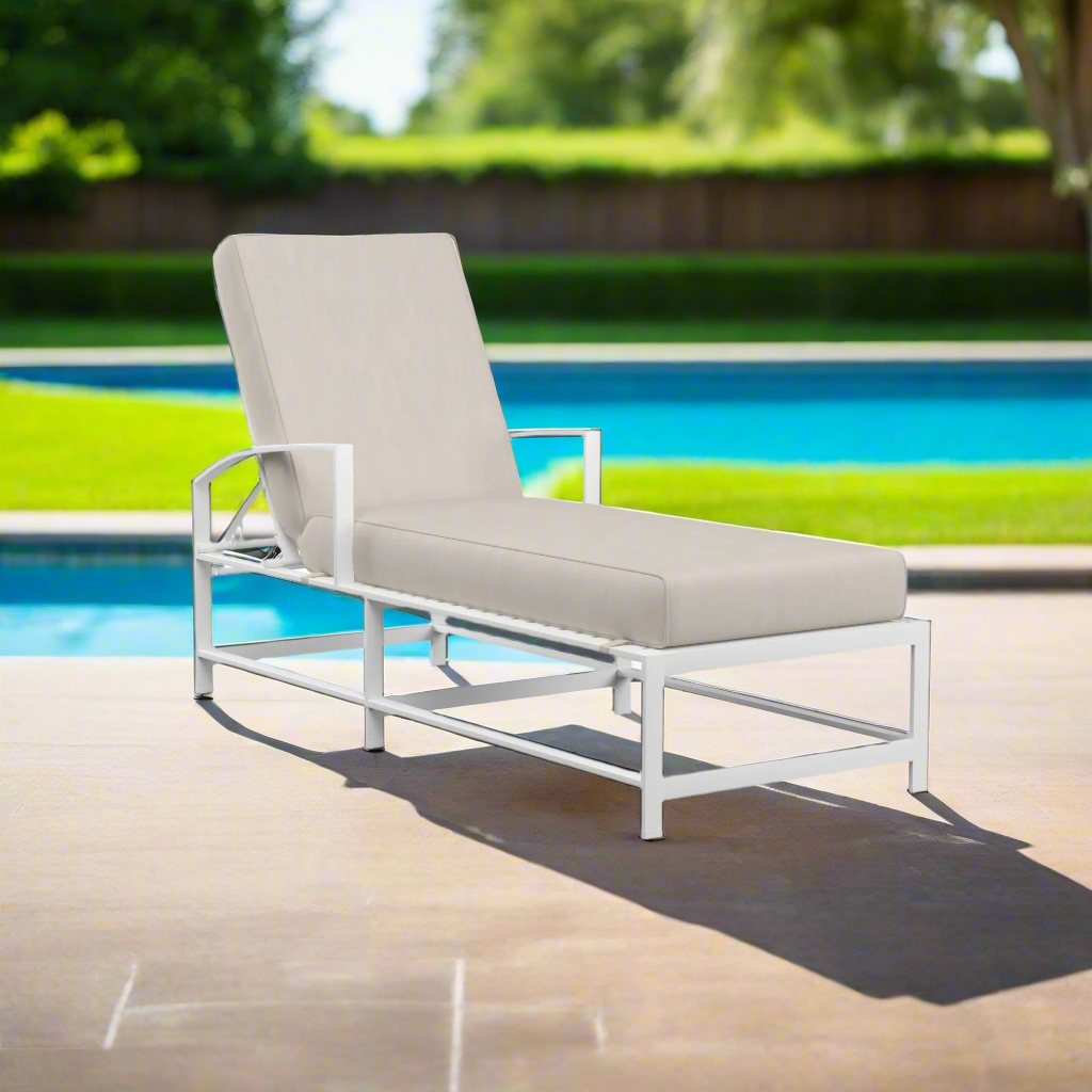 Sunset West Bristol Chaise