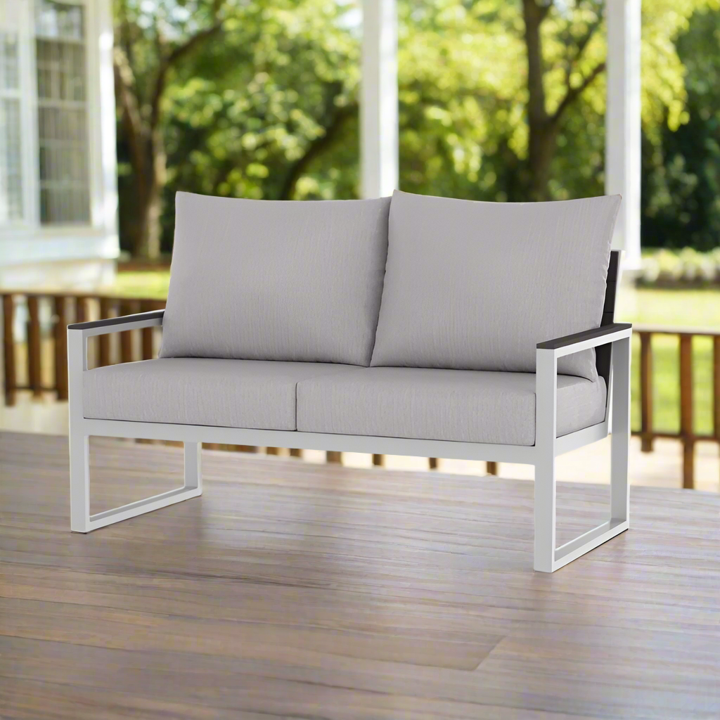 DecoScape Modera Loveseat