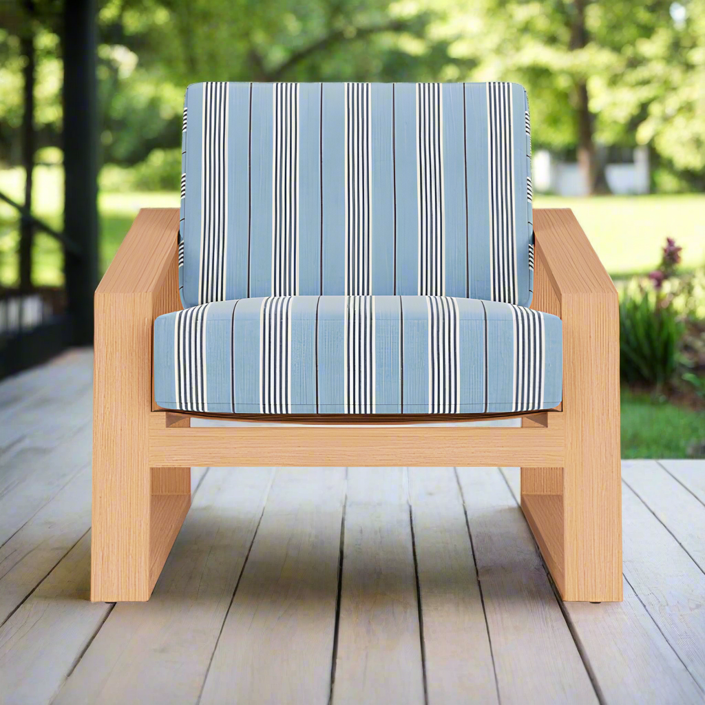 Lloyd Flanders Pursuit Lounge Chair