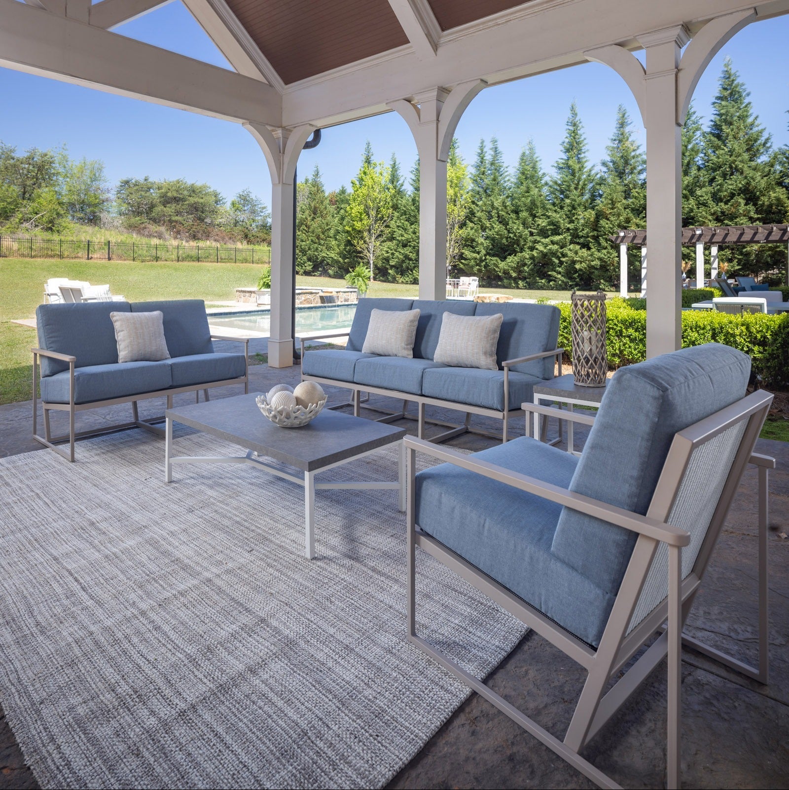 Lloyd Flanders Summit Spring Rocker Loveseat