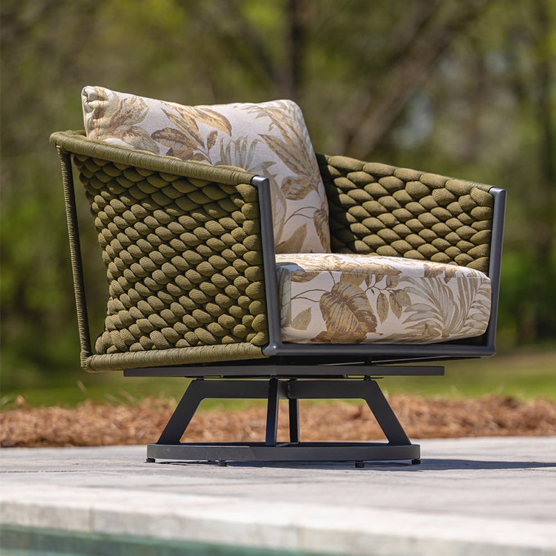 Lloyd Flanders Escape Aluminum Swivel Lounge Chair