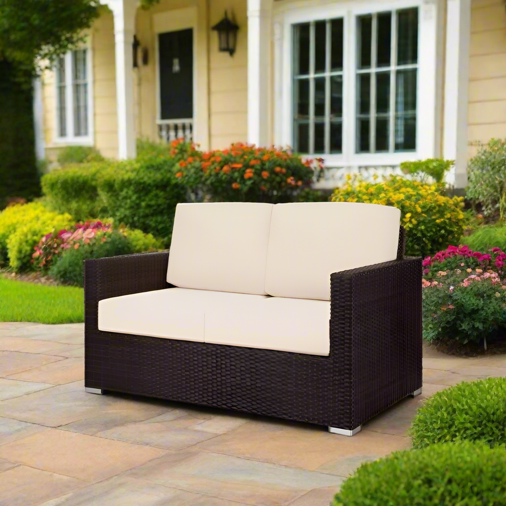 DecoScape Lucaya Resin Wicker Loveseat